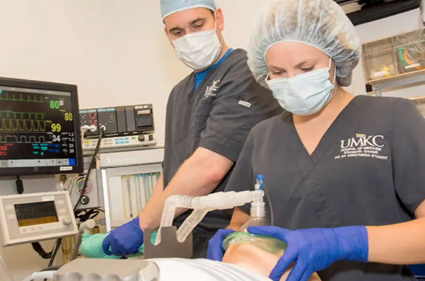 how to become a anesthesiologist 