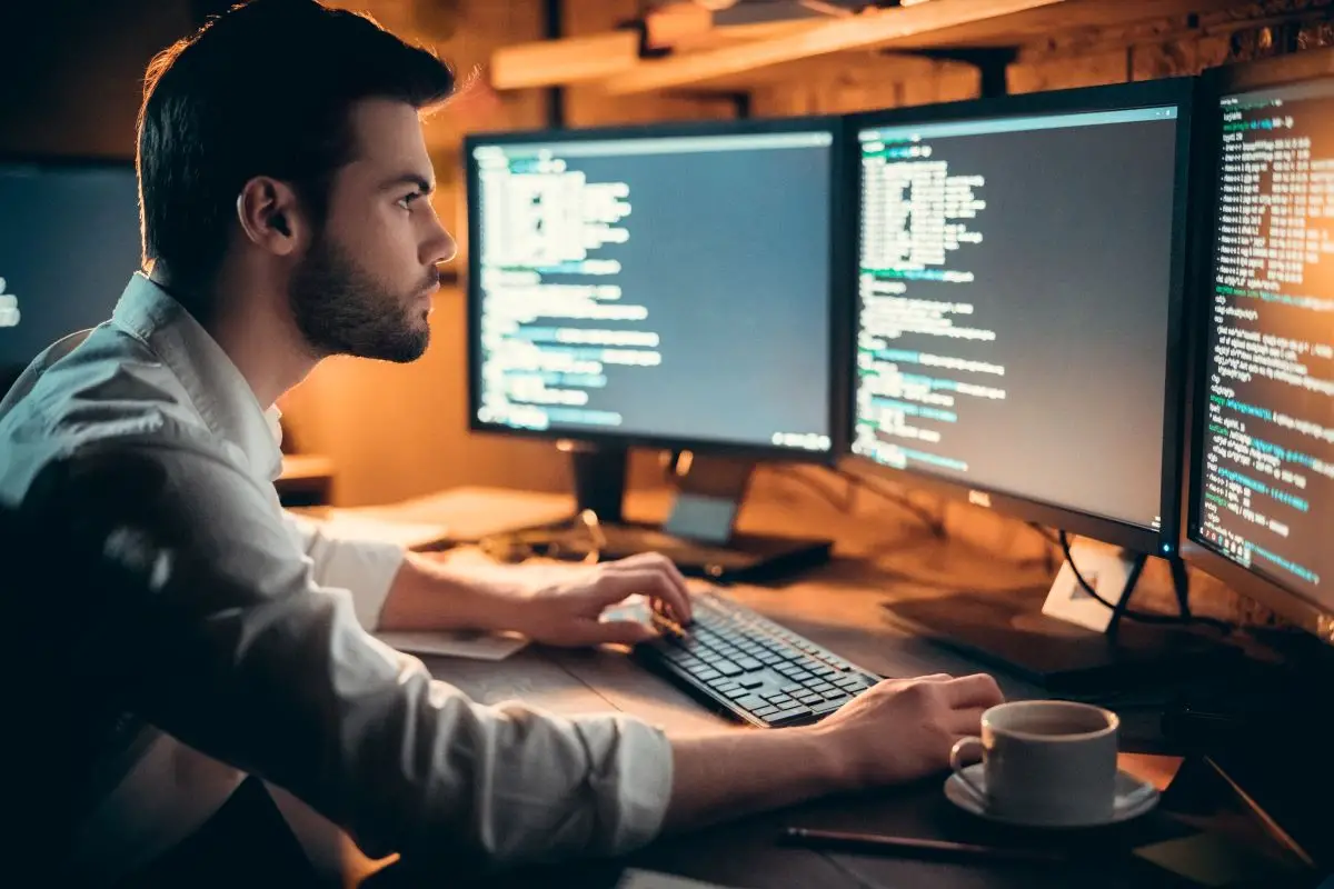 How to become a senior software engineer - Beginner's Guide